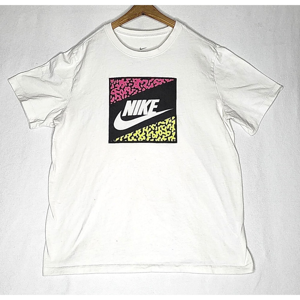 Nike Men's Sportswear Dri-Fit Graphic White Cheetah T-Shirt CT6572-100 Sz Large